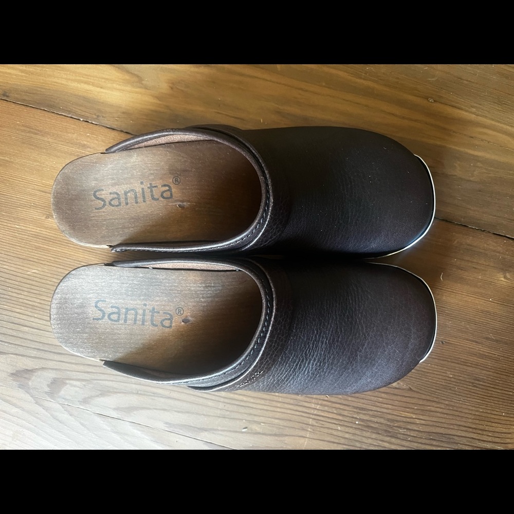 New Sanita clogs. Steel-toe